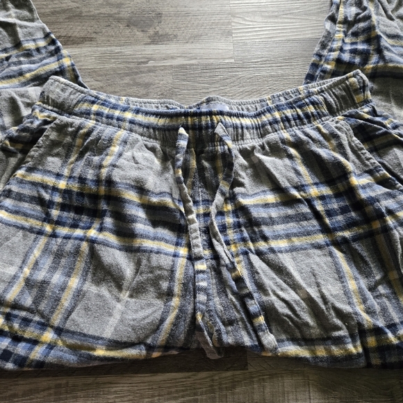 Old Navy Men's Flannel Pajama Pants - Blue & Yellow Plaid, Size Large - Picture 4 of 4